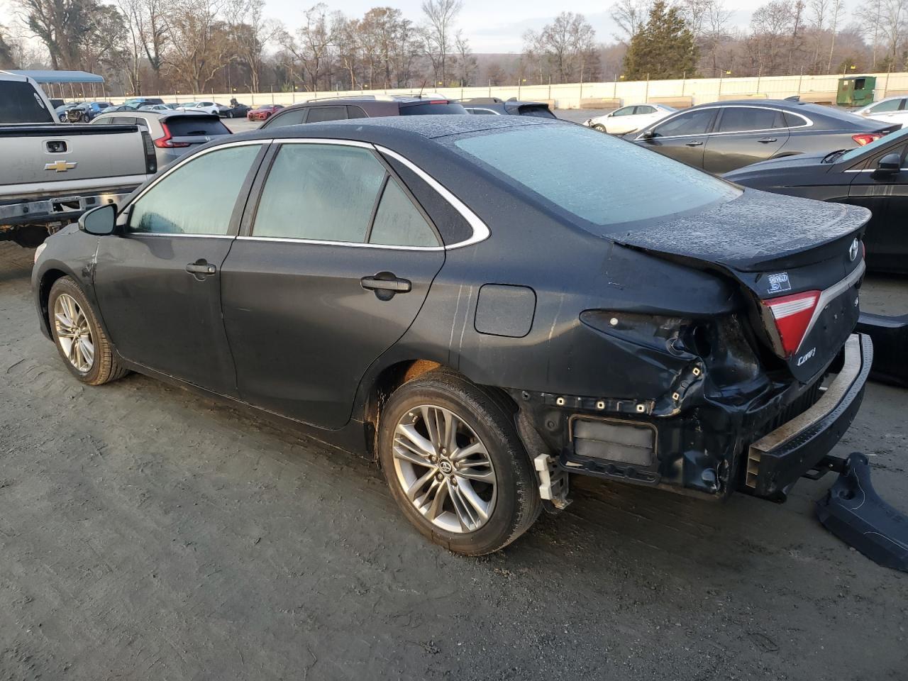 2017 TOYOTA CAMRY LE - Фото 2