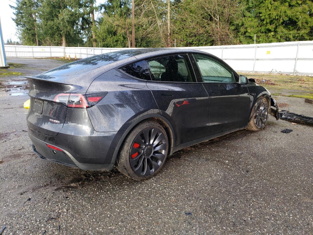 2024 TESLA MODEL Y - Image 3