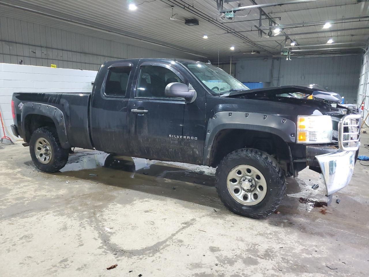 2013 CHEVROLET SILVERADO - Image 4