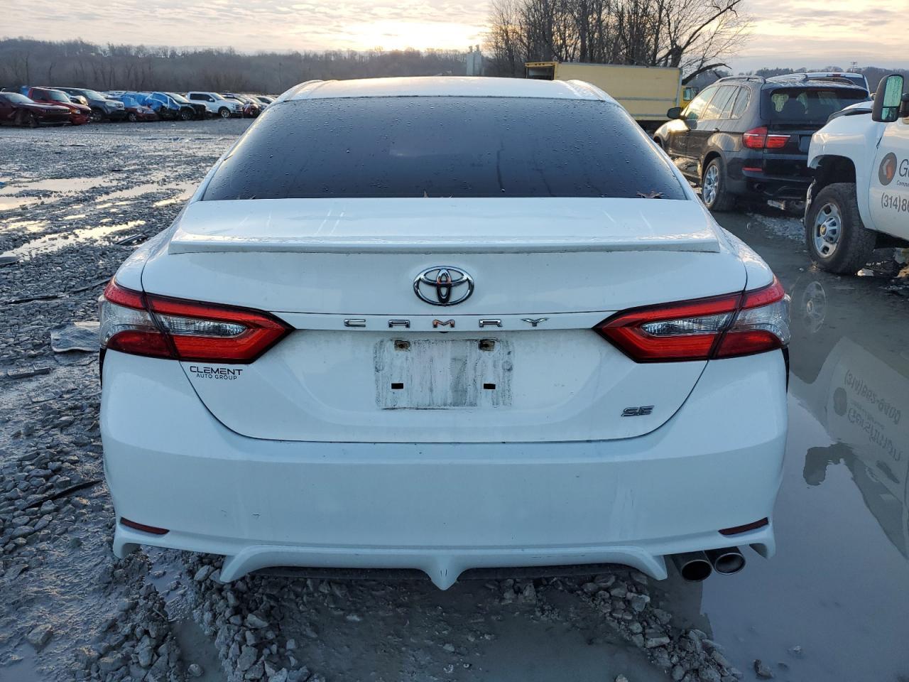 2018 TOYOTA CAMRY L - Image 6