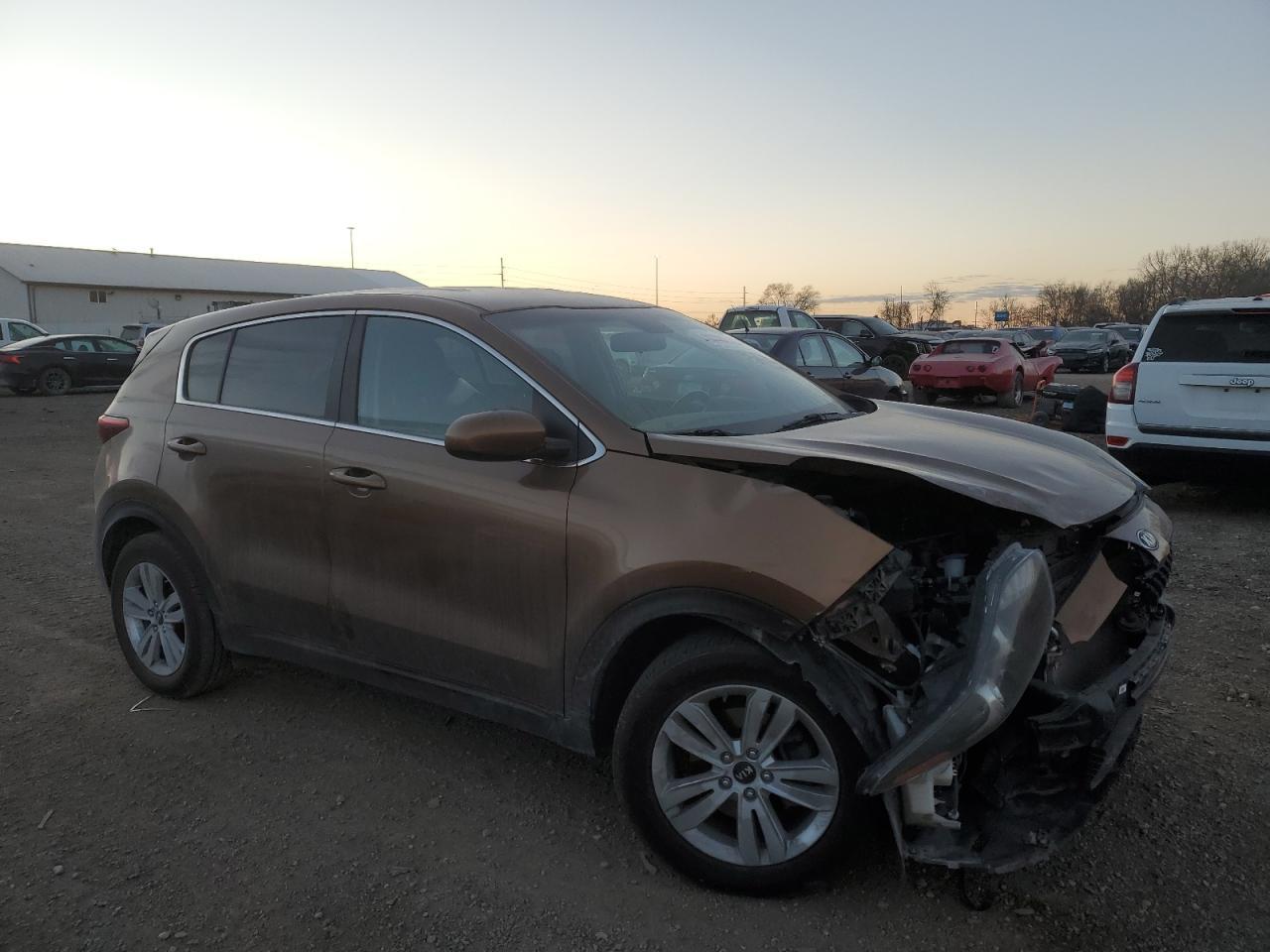 2017 KIA SPORTAGE L - Image 4