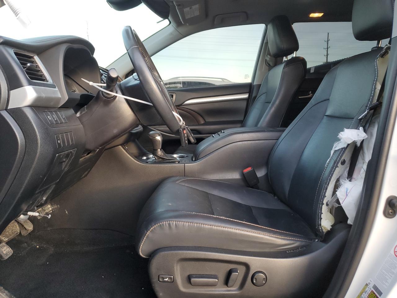 2019 TOYOTA HIGHLANDER - Image 7