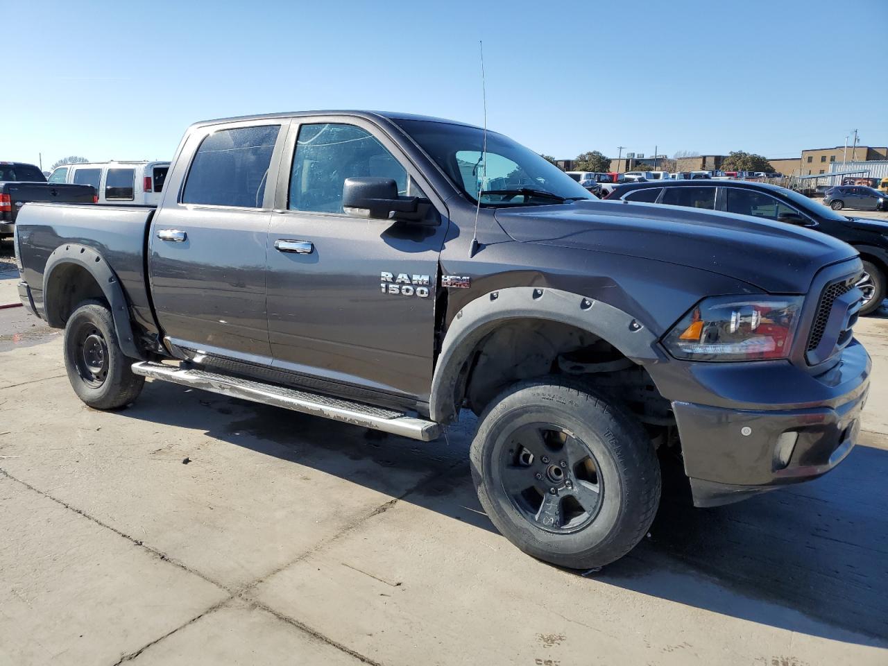 2015 RAM 1500 SLT - Image 4
