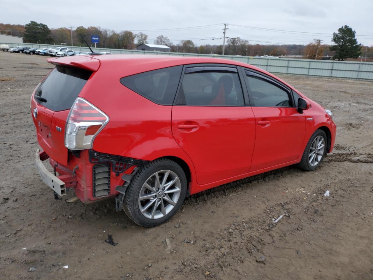 2015 TOYOTA PRIUS V - Image 3