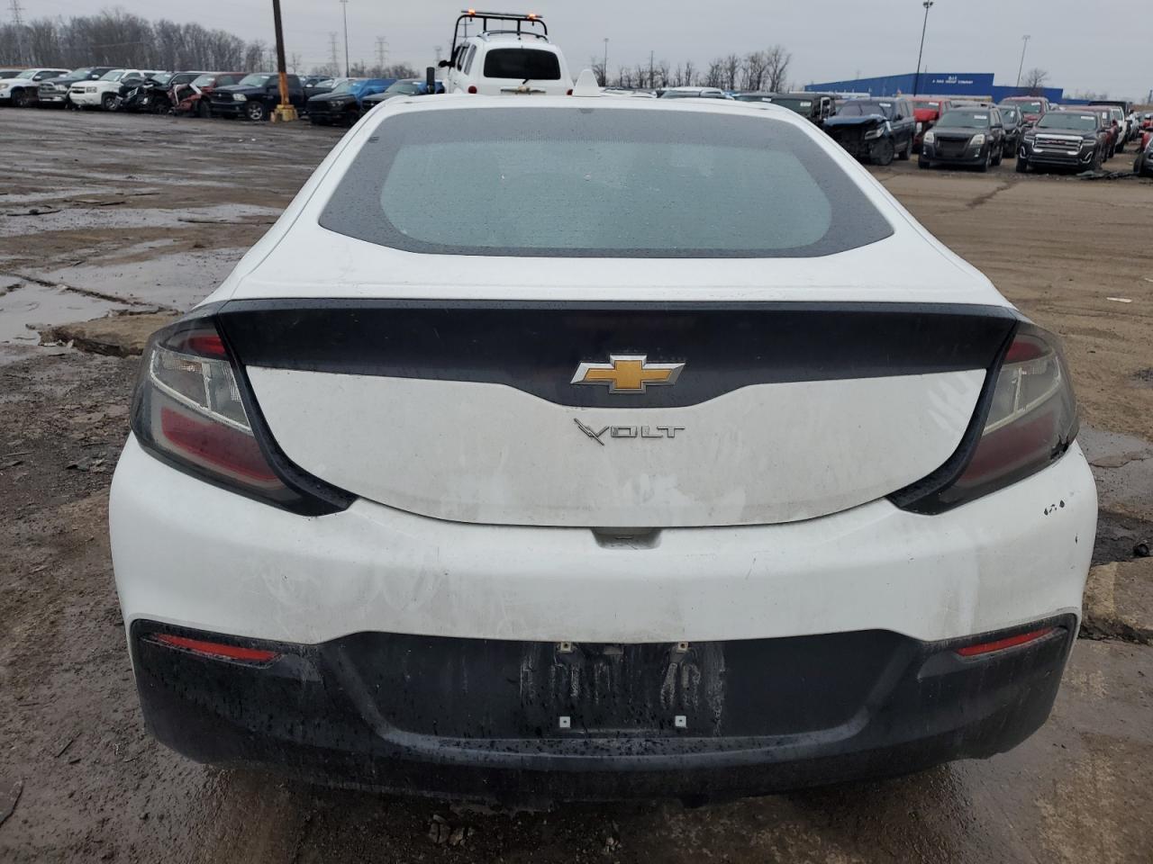 2017 CHEVROLET VOLT LT - Image 6