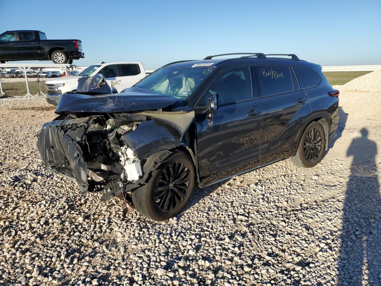 2024 TOYOTA HIGHLANDER