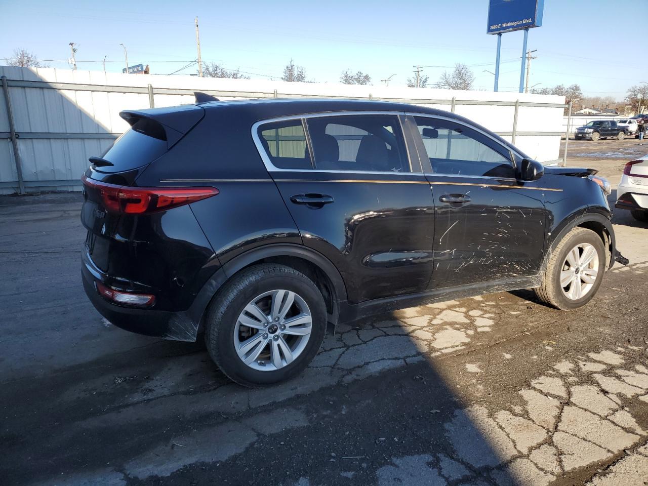 2017 KIA SPORTAGE L - Image 3