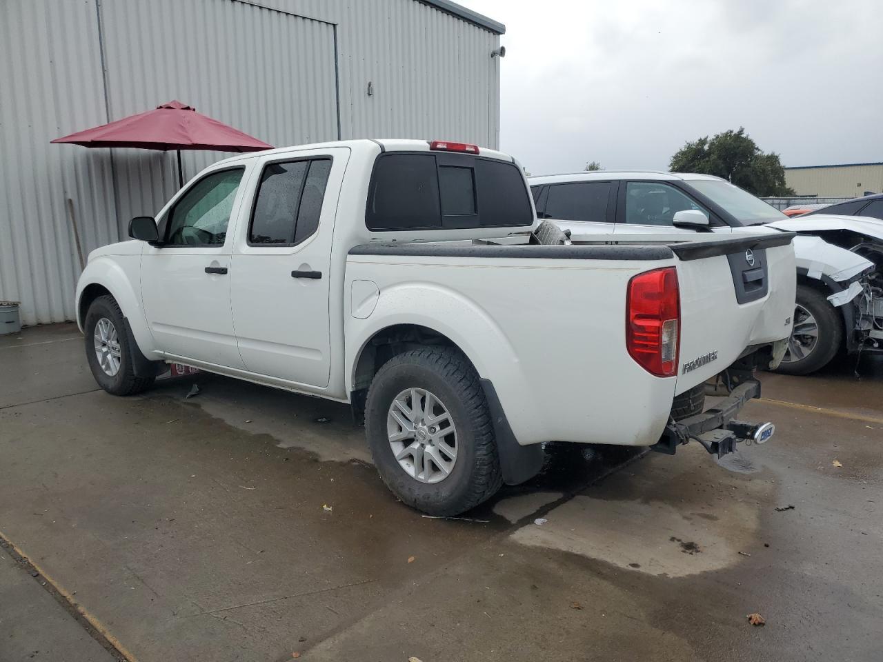 2017 NISSAN FRONTIER S - Image 2