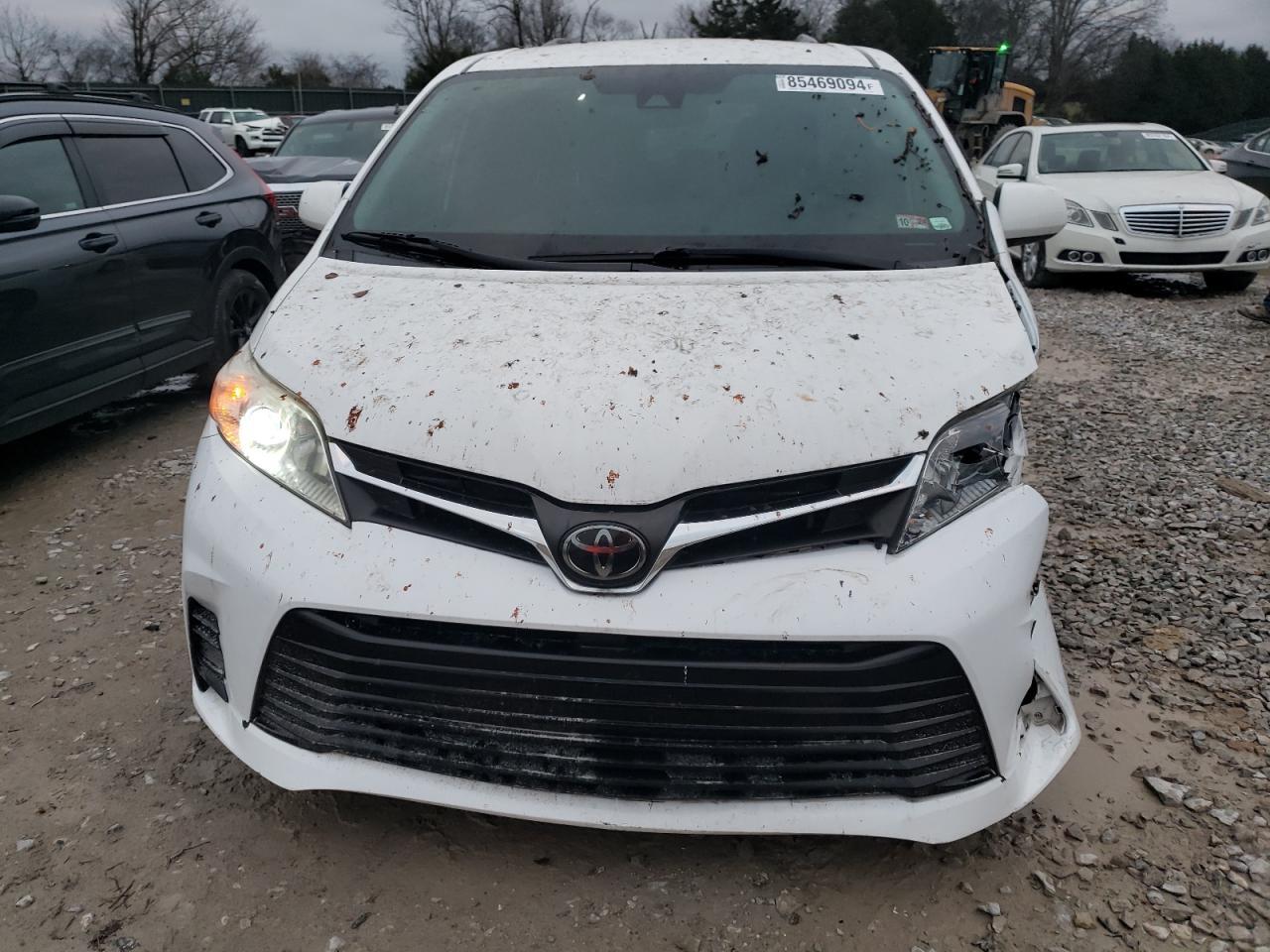 2020 TOYOTA SIENNA LE - Image 5
