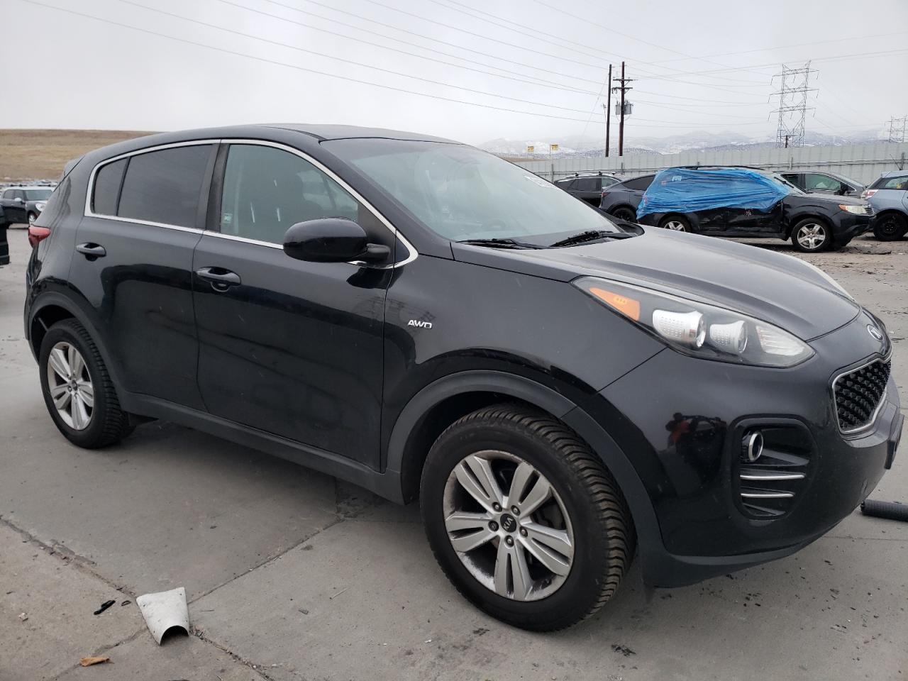 2017 KIA SPORTAGE L - Image 4