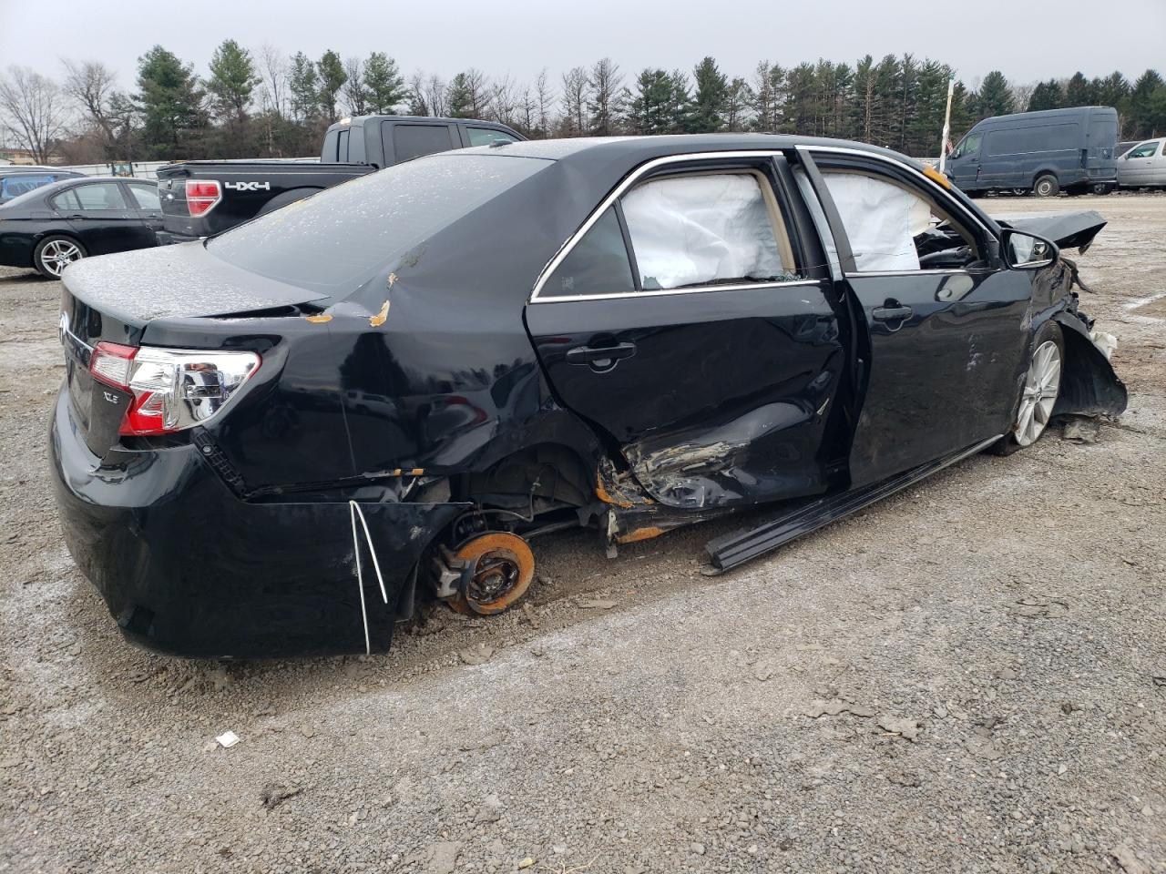 2014 TOYOTA CAMRY L - Image 3