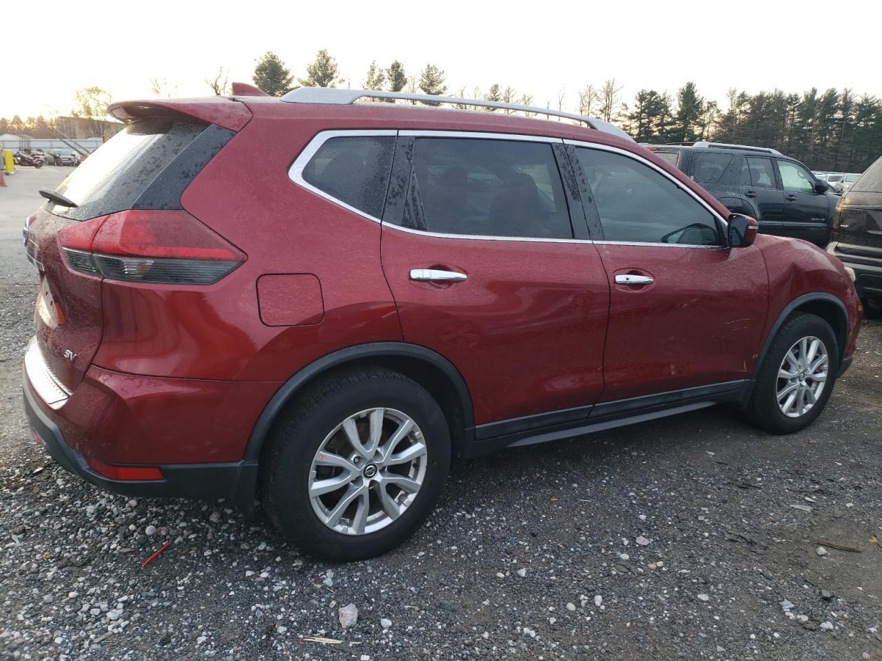 2018 NISSAN ROGUE S - Фото 3