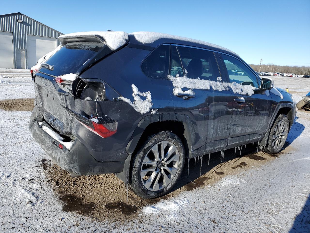 2022 TOYOTA RAV4 XLE - Image 3