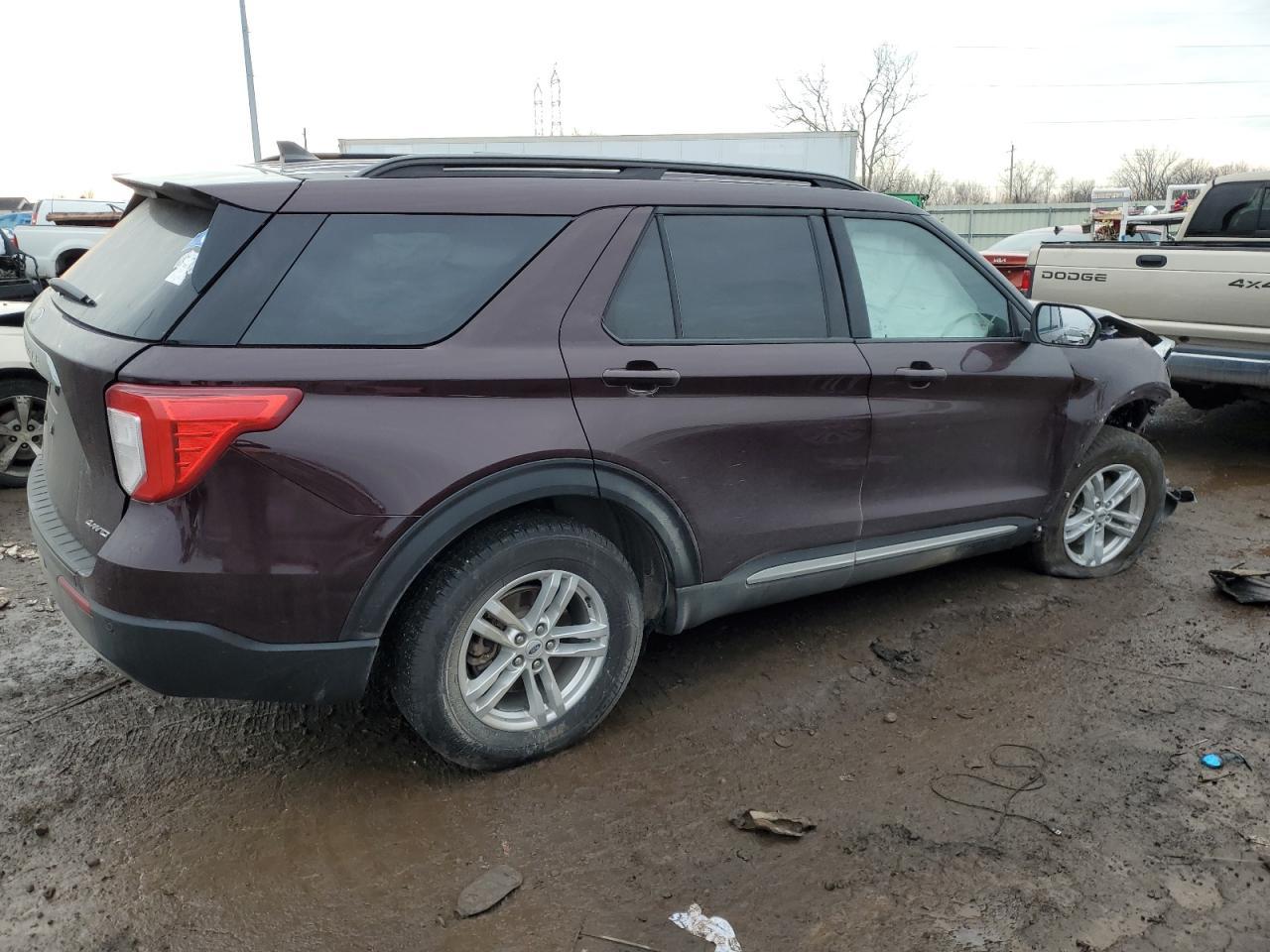 2023 FORD EXPLORER X - Фото 3