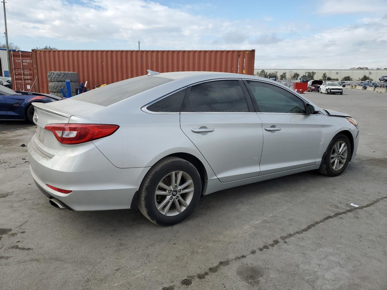 2017 HYUNDAI SONATA SE - Фото 3
