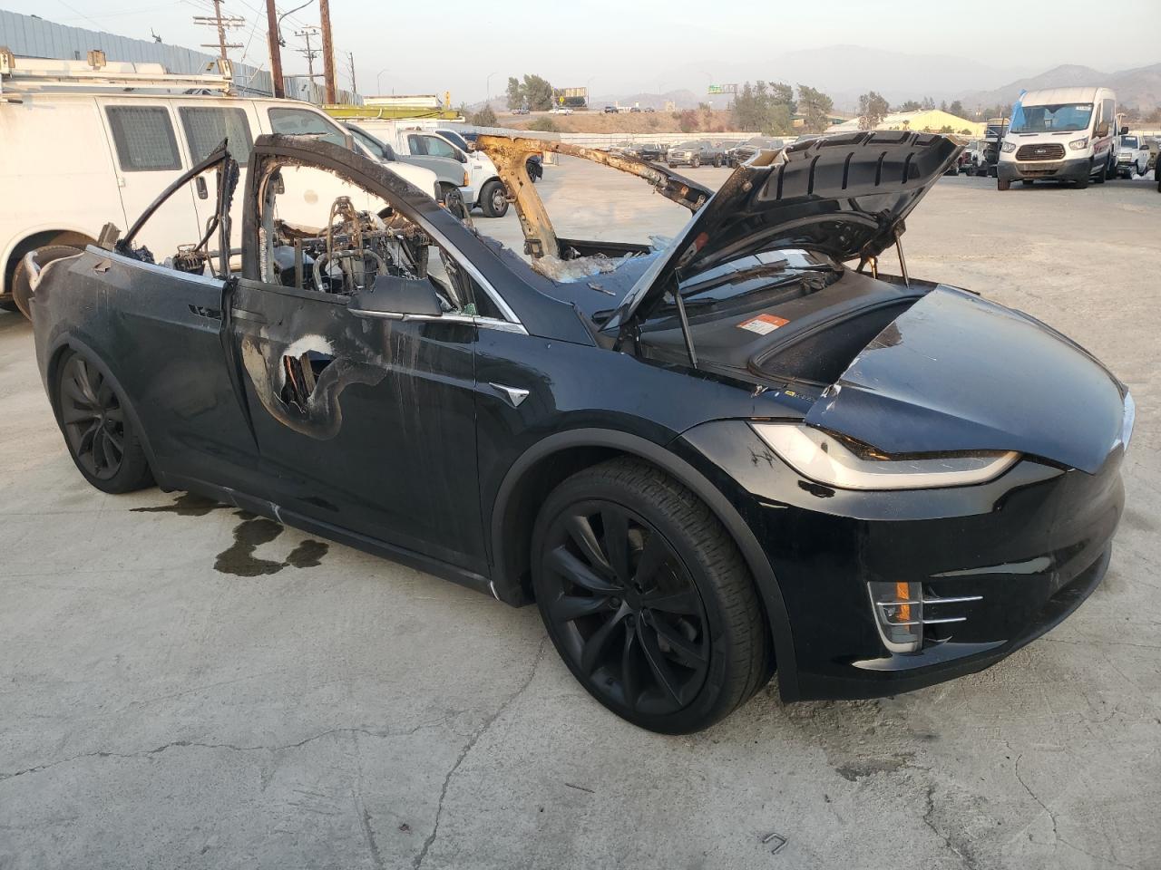 2018 TESLA MODEL X - Фото 4