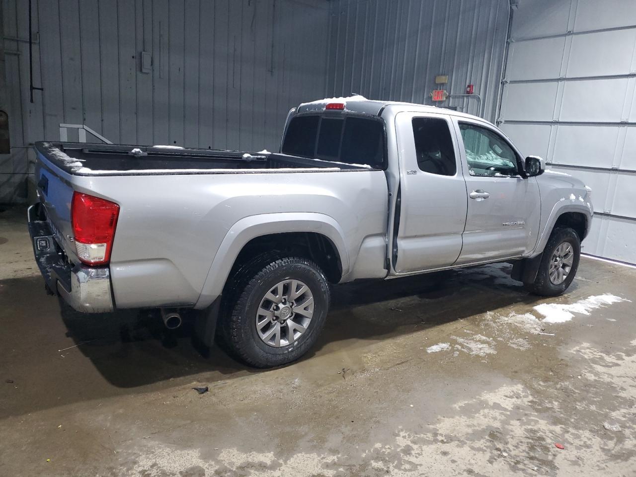 2017 TOYOTA TACOMA ACC - Фото 3