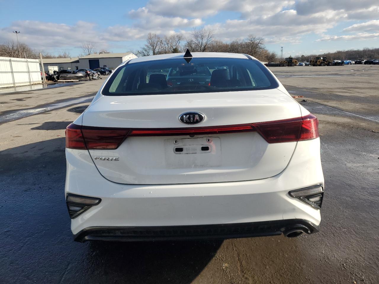 2020 KIA FORTE FE - Фото 6