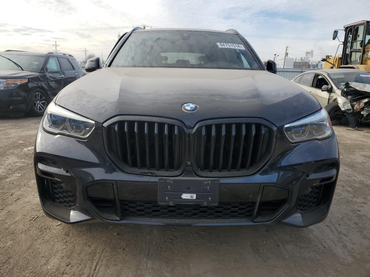 2023 BMW X5 XDRIVE4 - Image 5