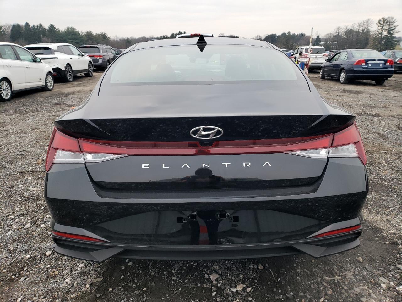 2023 HYUNDAI ELANTRA SE - Image 6