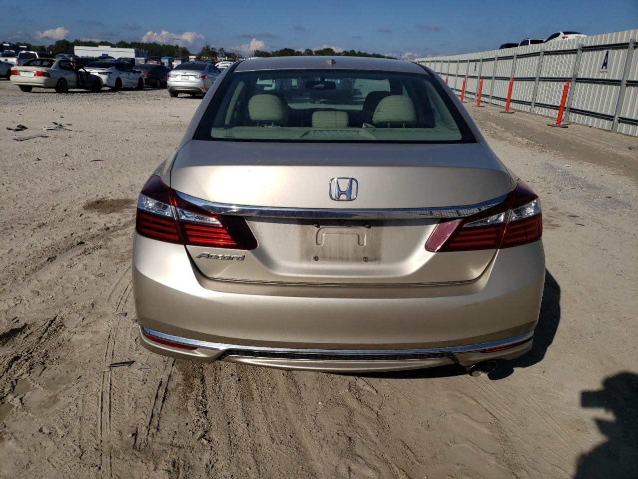 2016 HONDA ACCORD EXL - Image 6