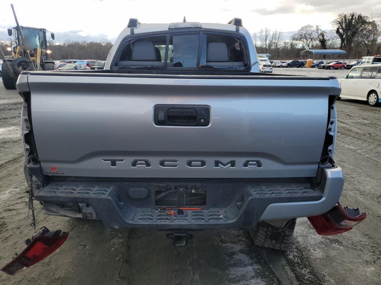 2019 TOYOTA TACOMA DOU - Фото 6