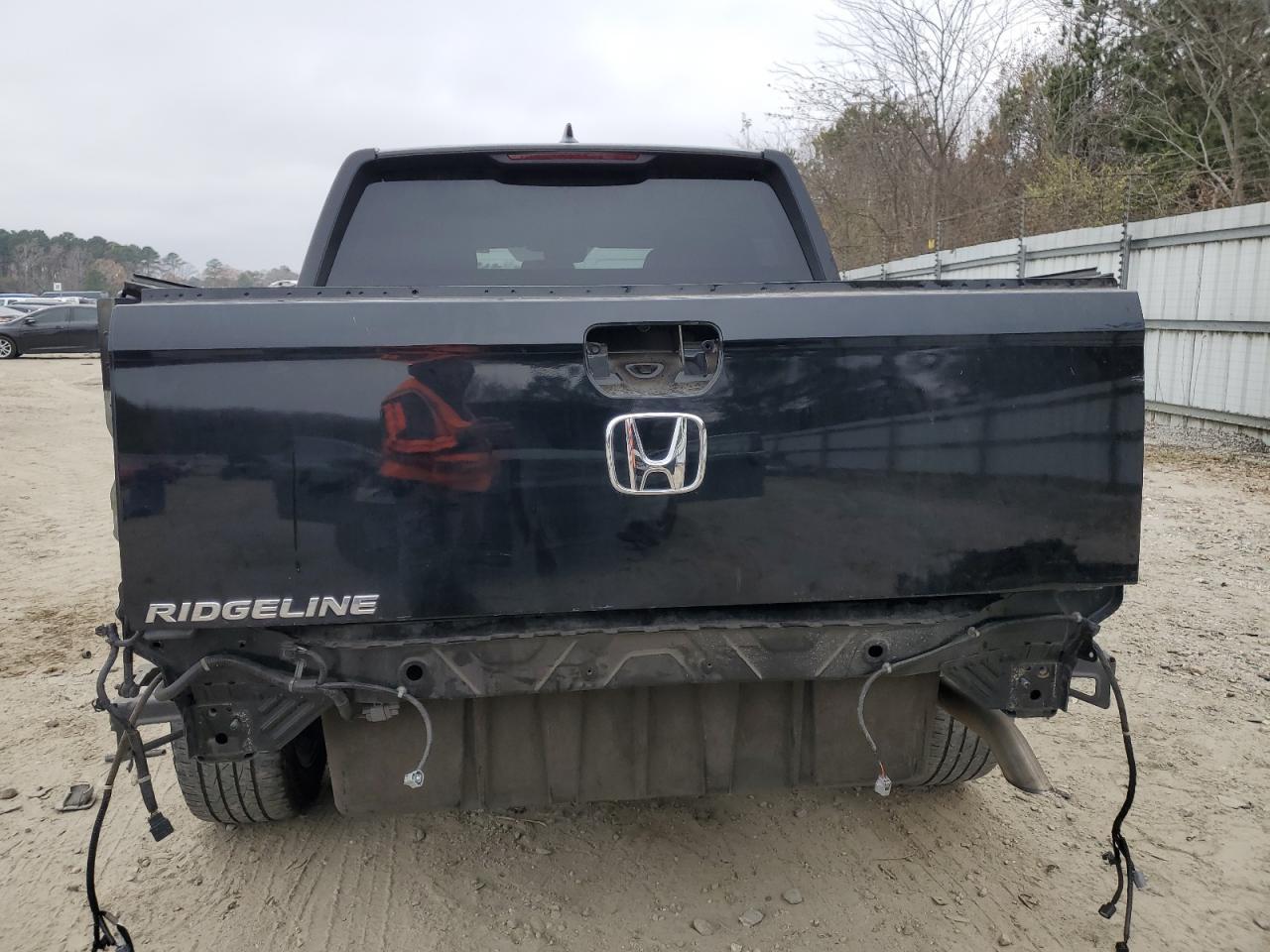 2020 HONDA RIDGELINE - Image 6