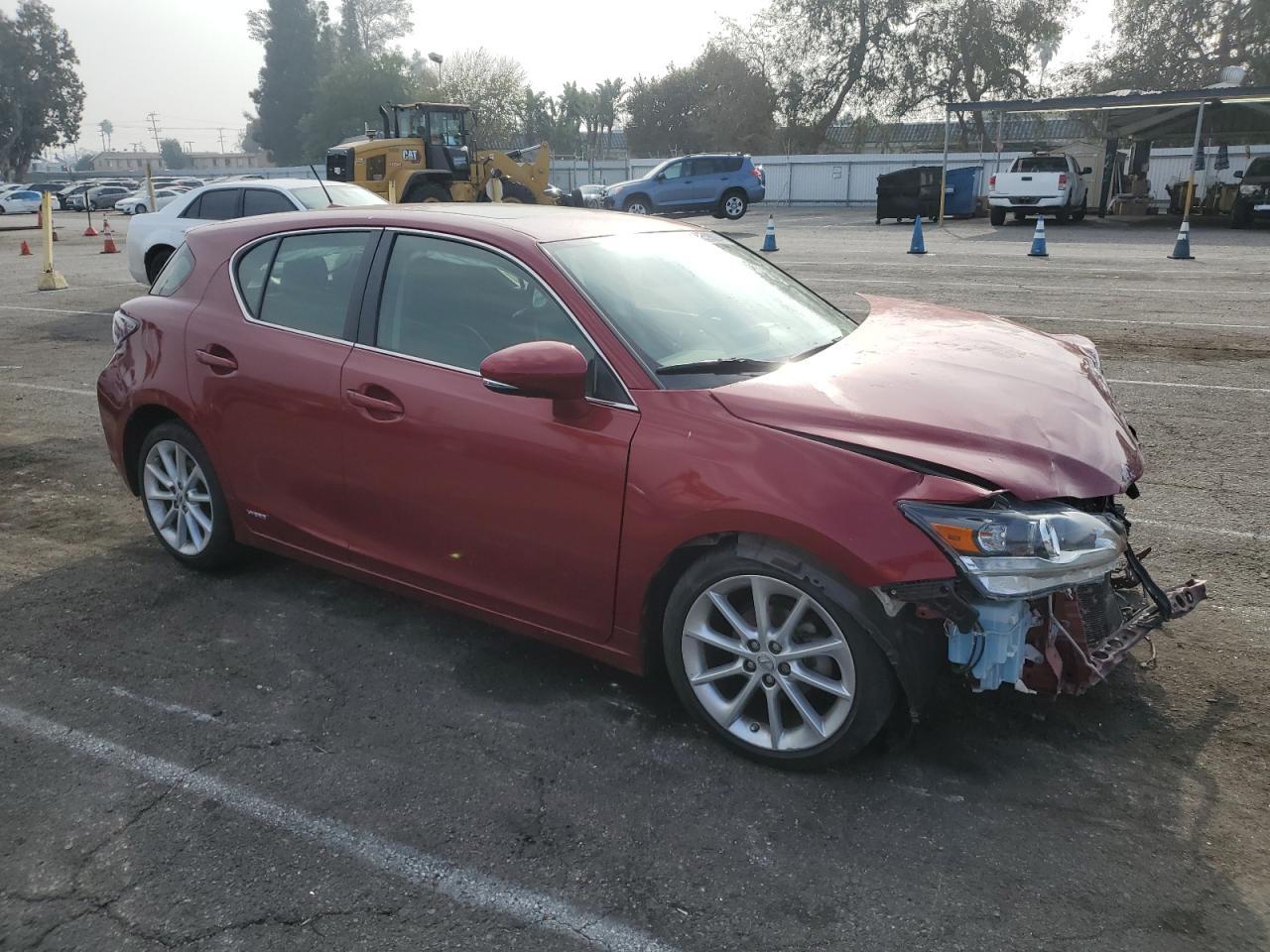 2013 LEXUS CT 200 - Image 4