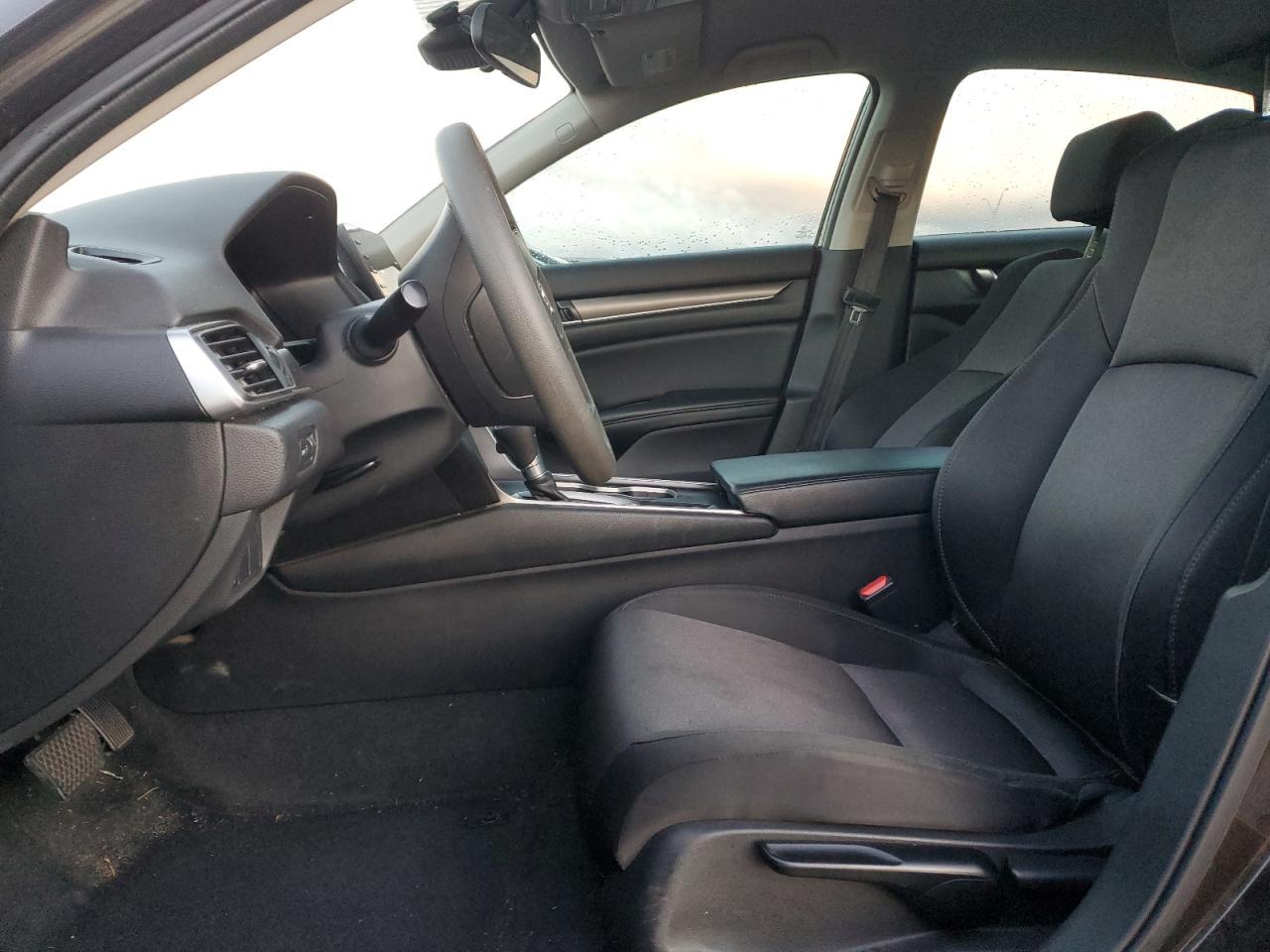 2018 HONDA ACCORD LX - Фото 7