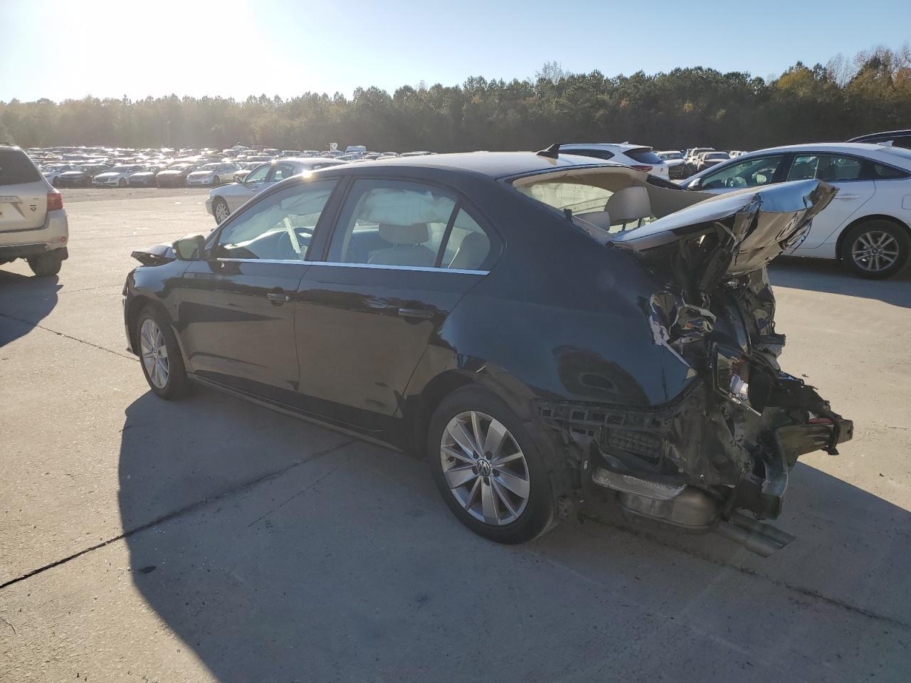 2016 VOLKSWAGEN JETTA SE - Image 2