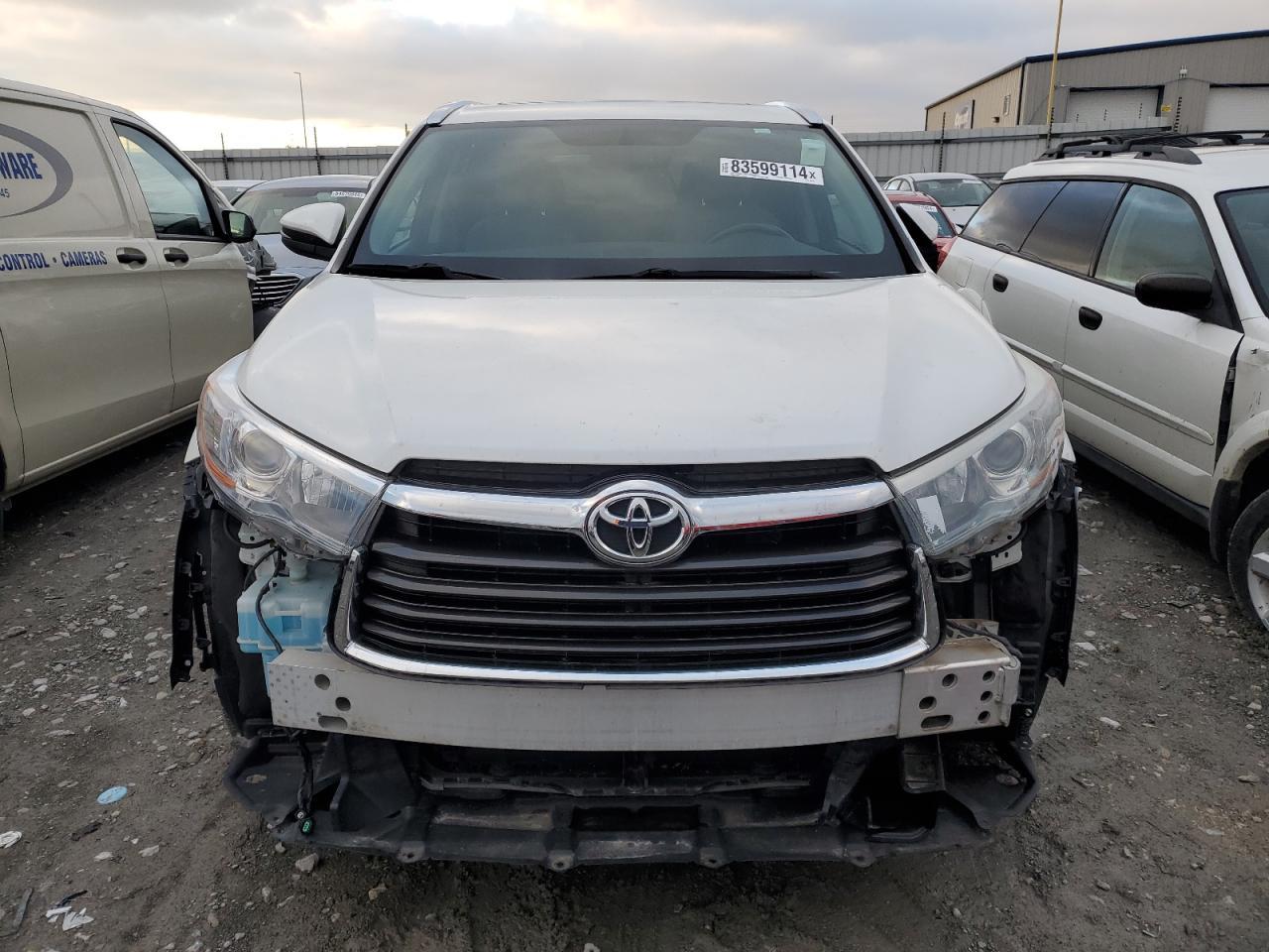 2015 TOYOTA HIGHLANDER - Image 5
