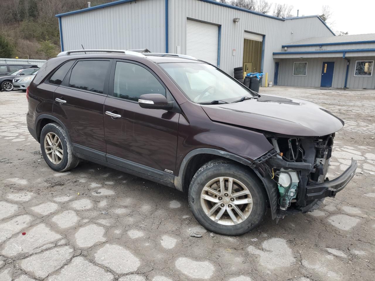 2014 KIA SORENTO LX - Image 4