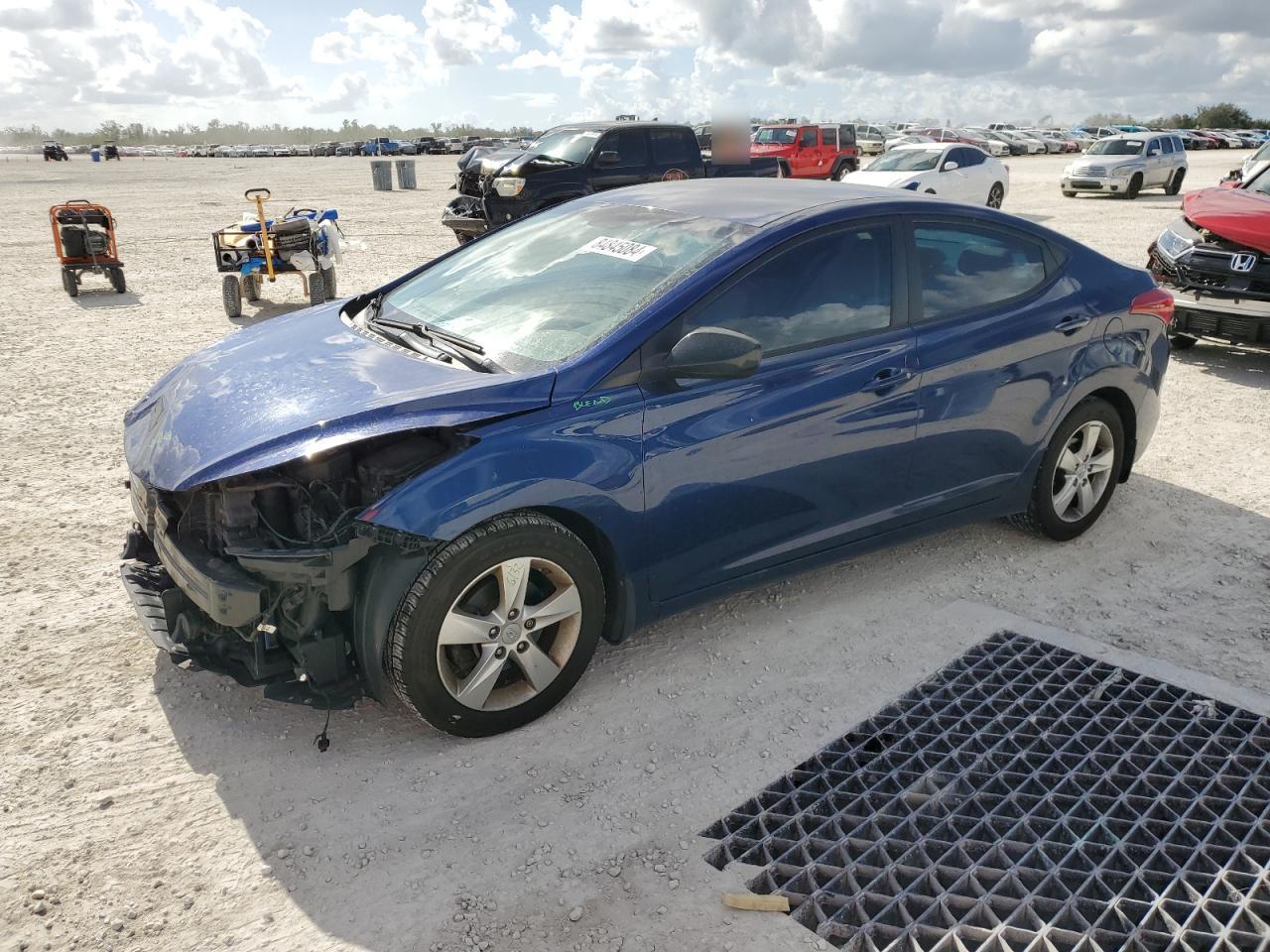 2013 HYUNDAI ELANTRA GL