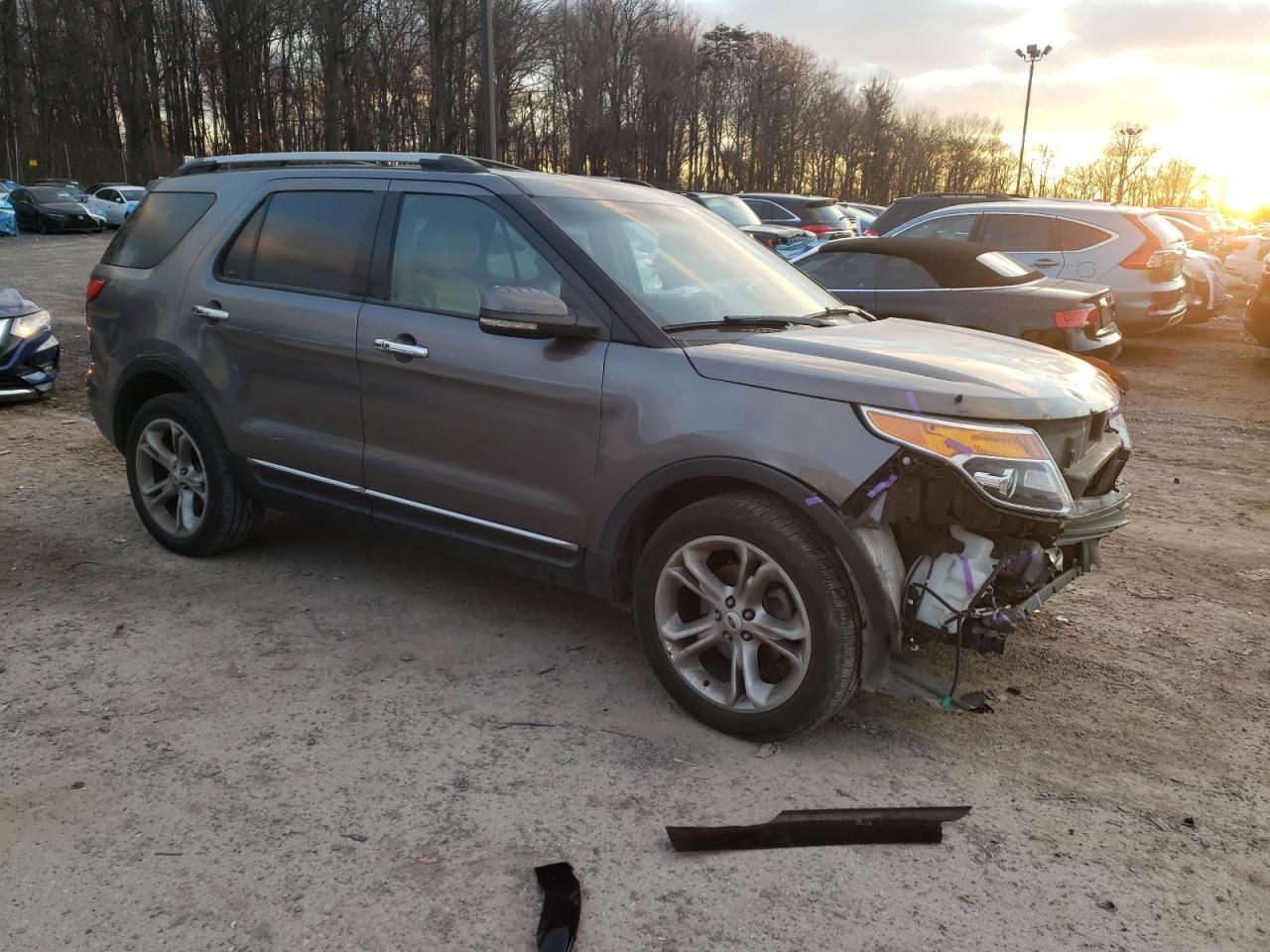 2013 FORD EXPLORER L - Image 4