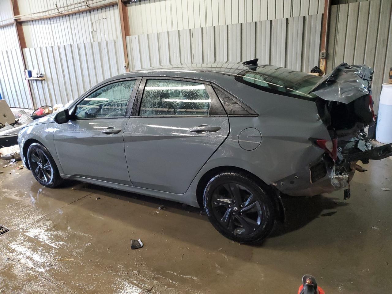 2023 HYUNDAI ELANTRA SE - Image 2