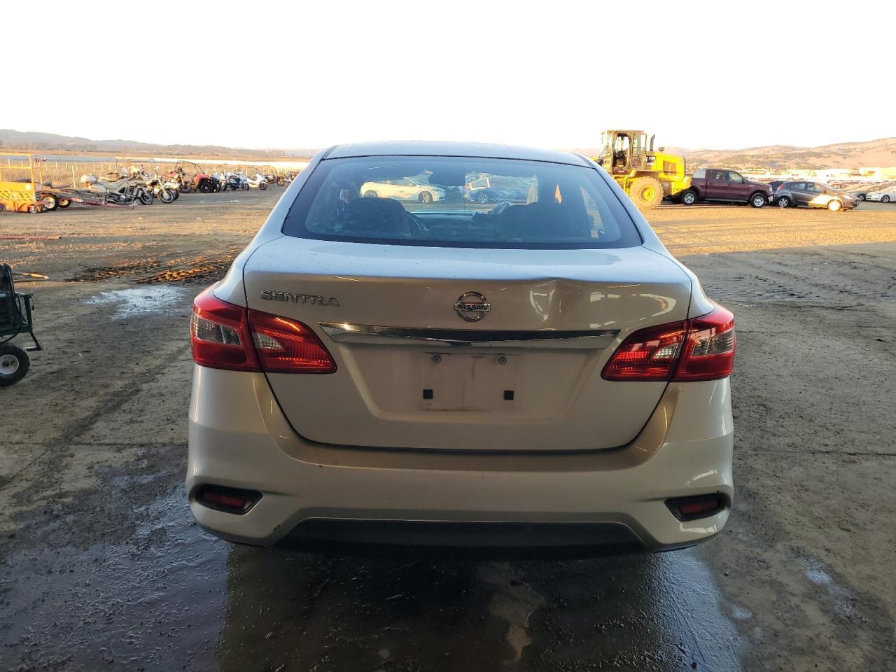 2016 NISSAN SENTRA S - Фото 6