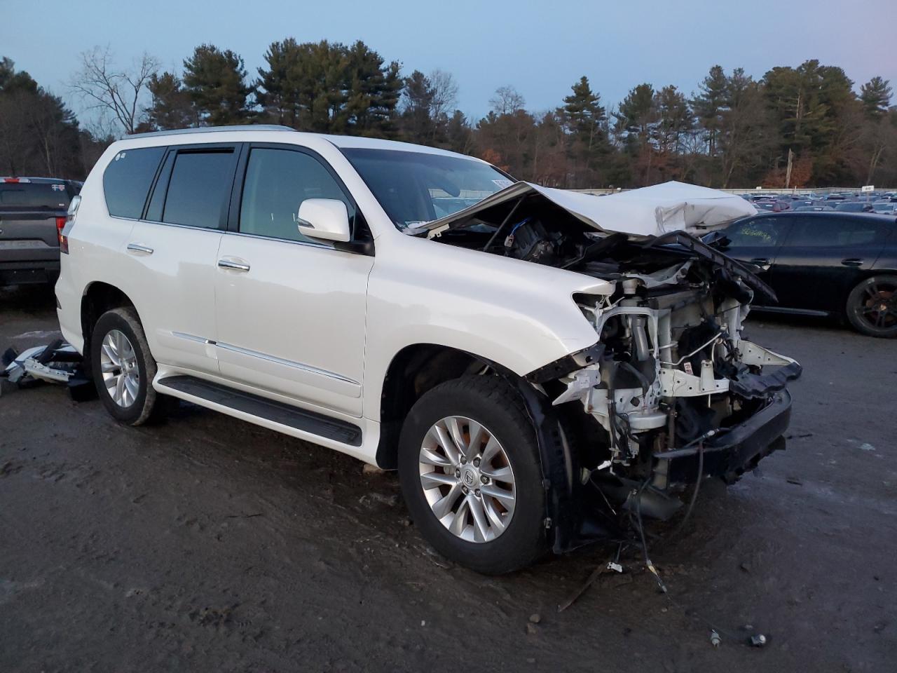 2017 LEXUS GX 460 - Image 4