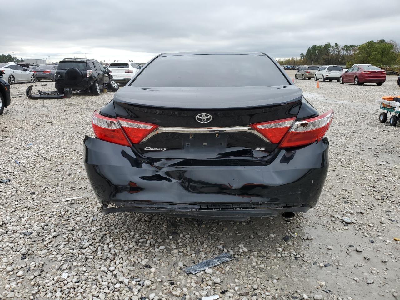 2017 TOYOTA CAMRY LE - Image 6