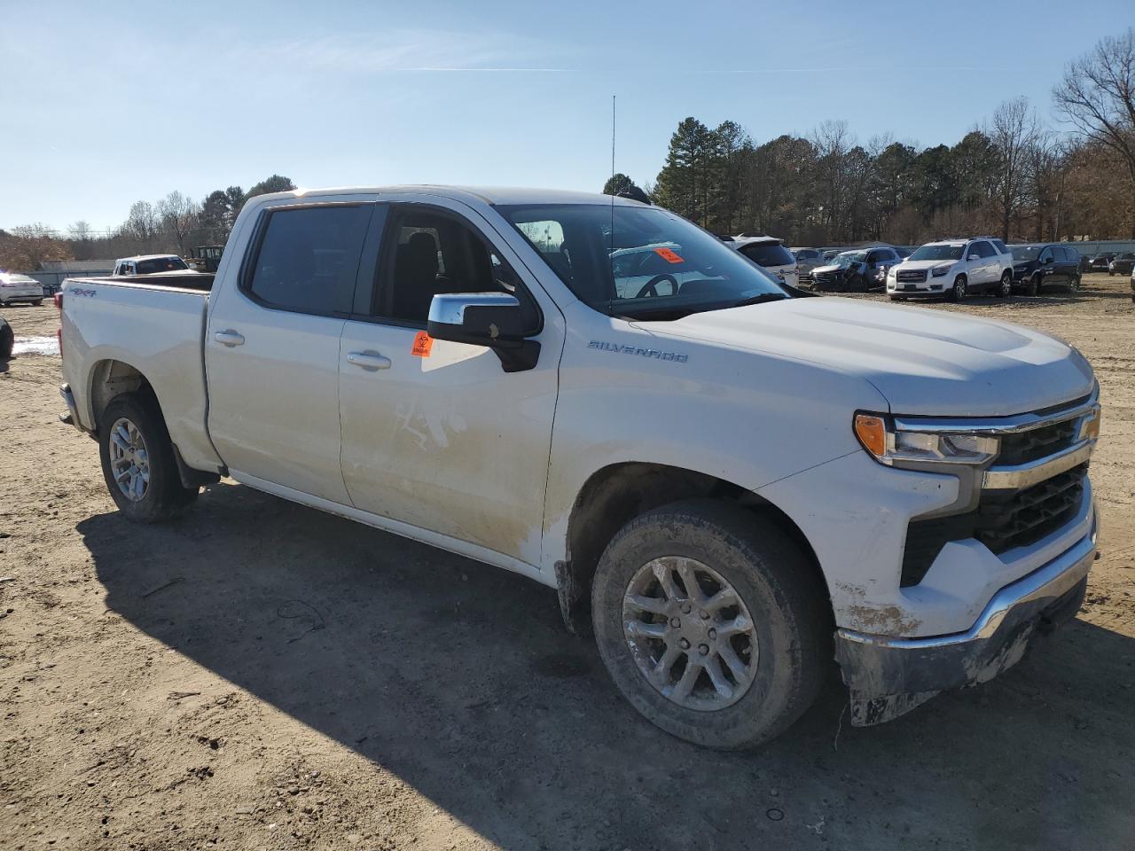 2023 CHEVROLET SILVERADO - Image 4