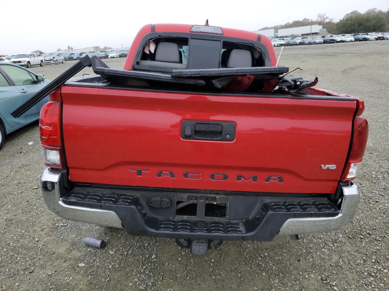 2018 TOYOTA TACOMA DOU - Фото 6