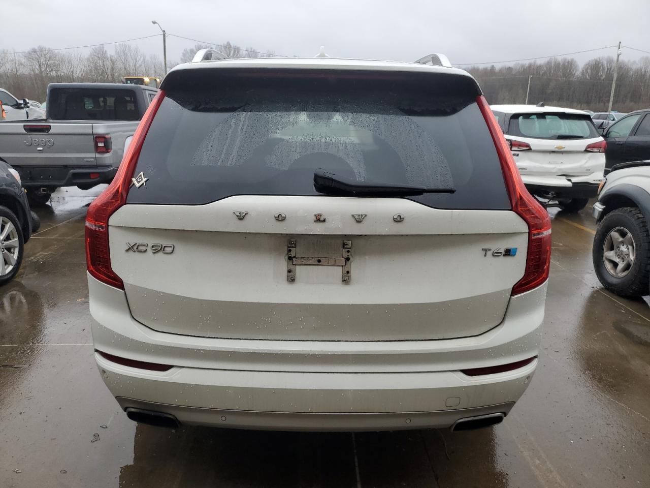 2016 VOLVO XC90 T6 - Image 6