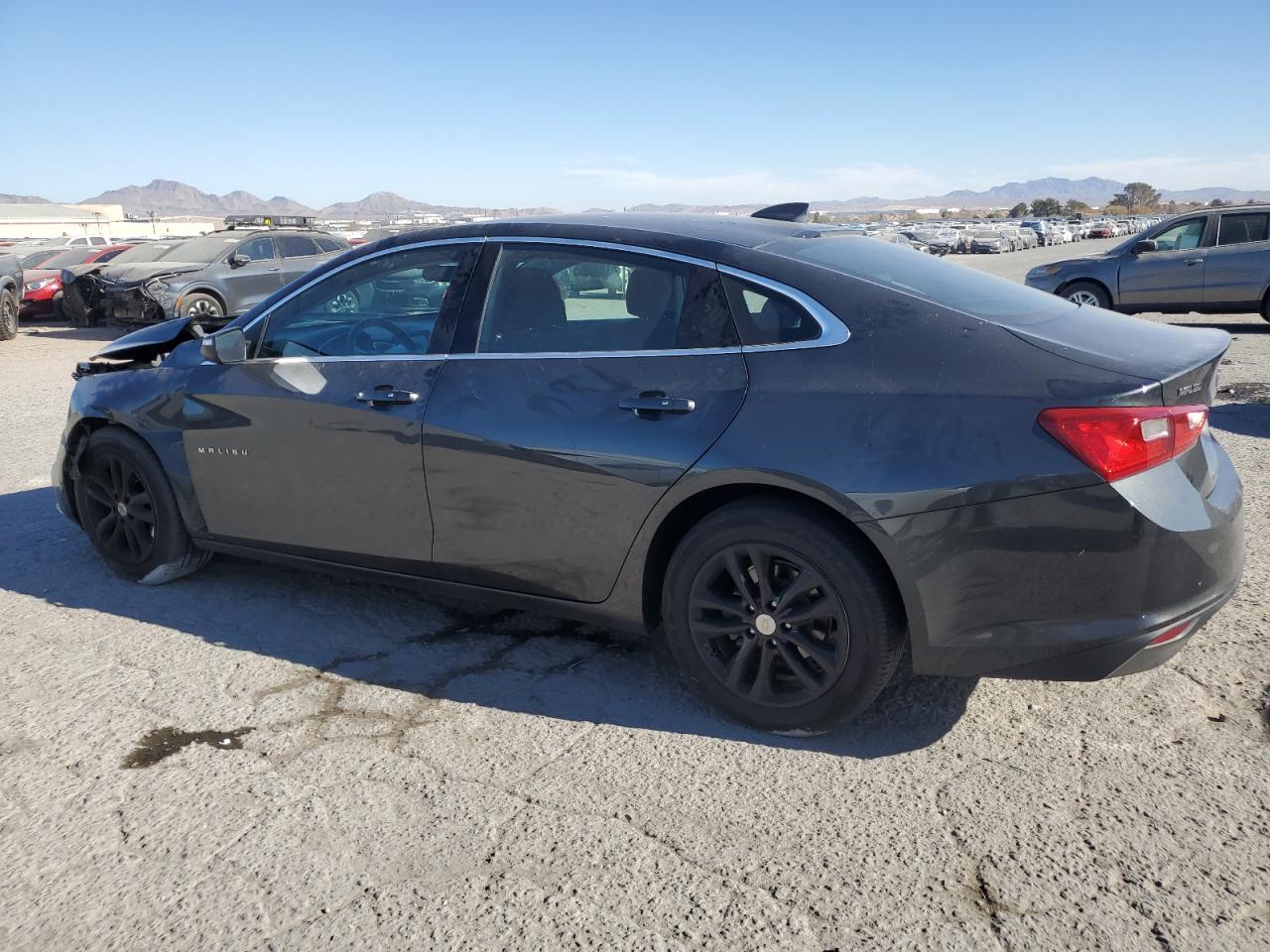 2017 CHEVROLET MALIBU LT - Image 2