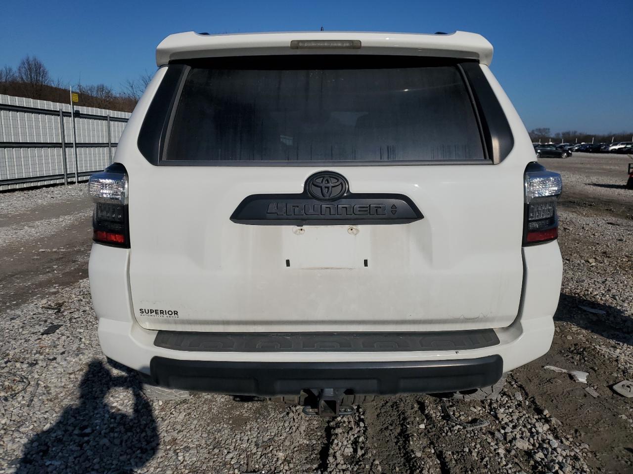2020 TOYOTA 4RUNNER SR - Фото 6