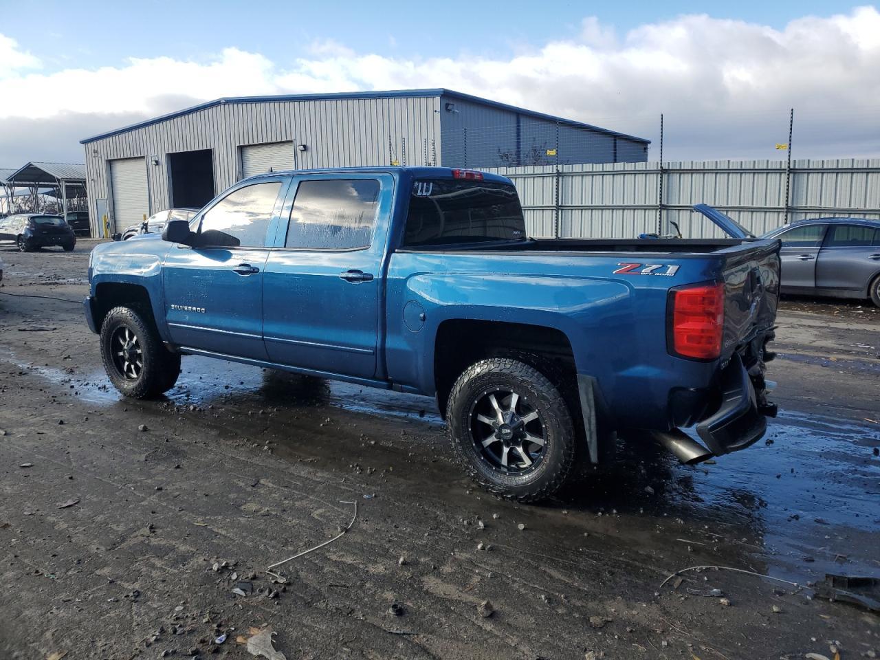 2018 CHEVROLET SILVERADO - Фото 2
