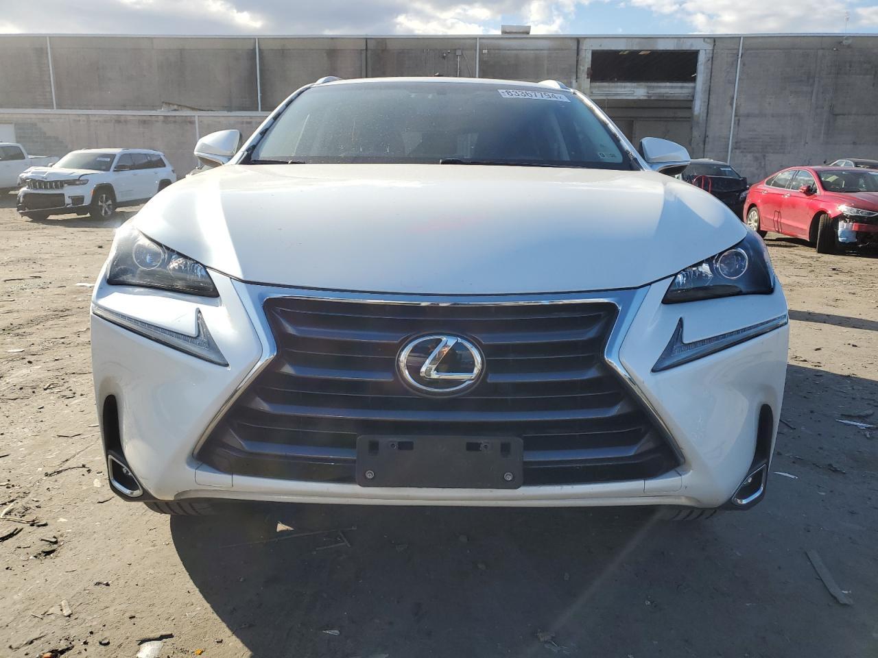2015 LEXUS NX 200T - Фото 5