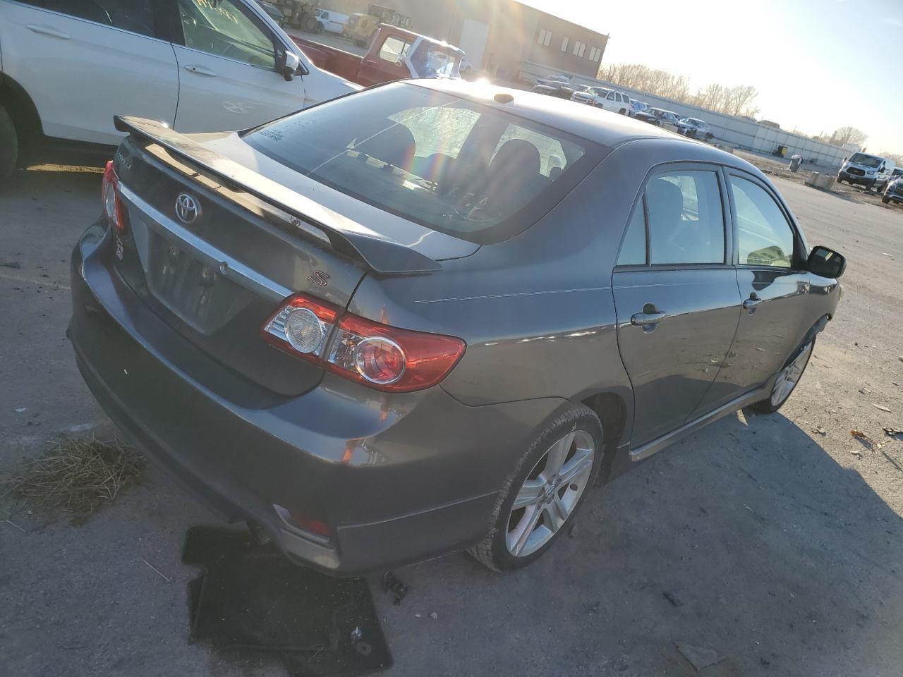 2013 TOYOTA COROLLA BA - Image 3