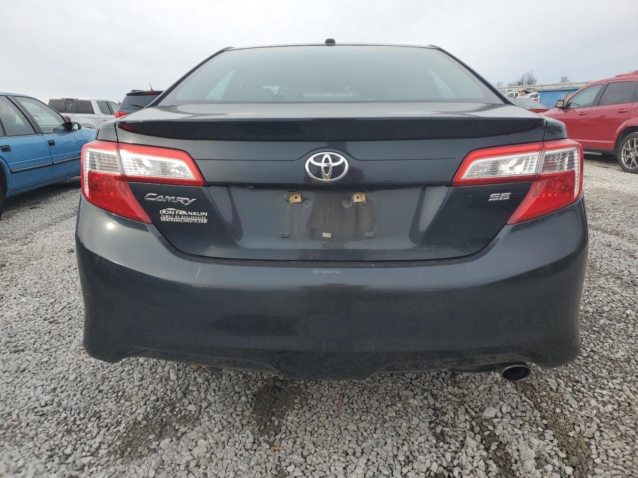 2014 TOYOTA CAMRY L - Фото 6