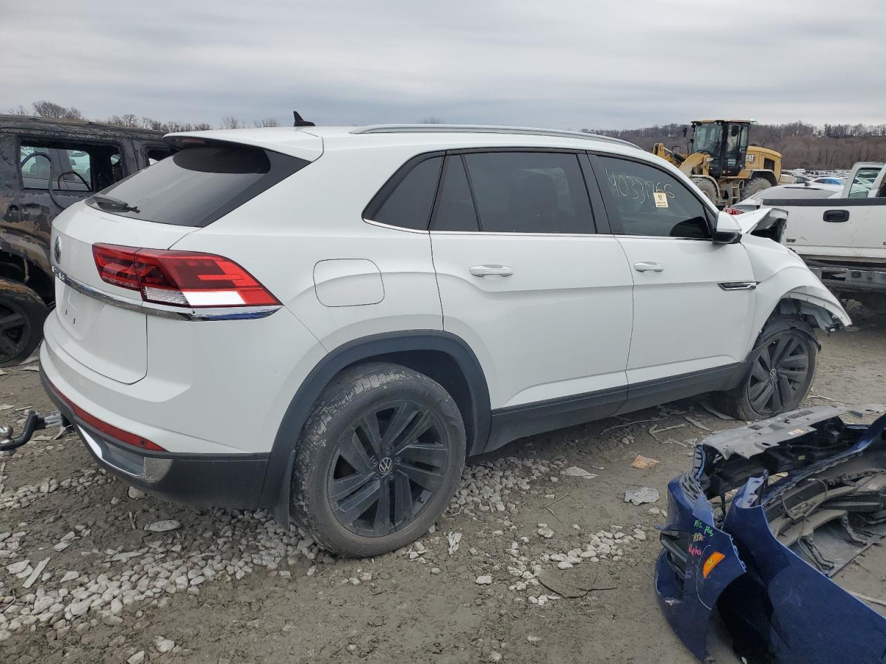2022 VOLKSWAGEN ATLAS CROS - Фото 3
