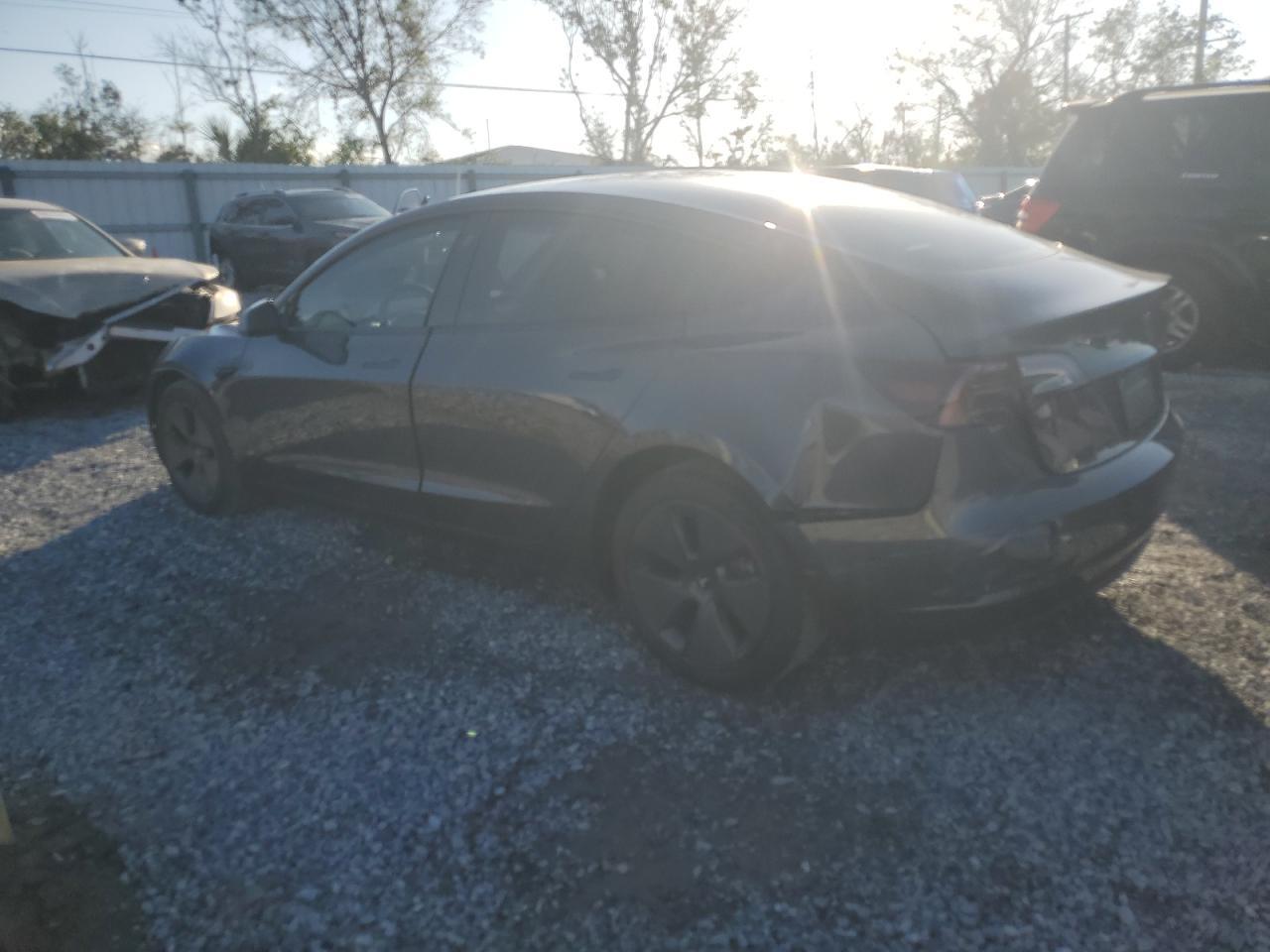 2023 TESLA MODEL 3 - Фото 2