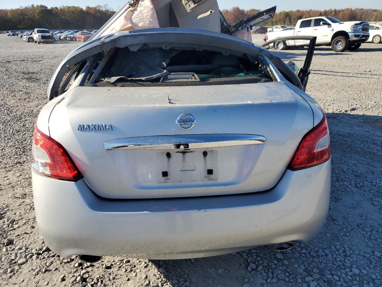 2011 NISSAN MAXIMA S - Фото 6